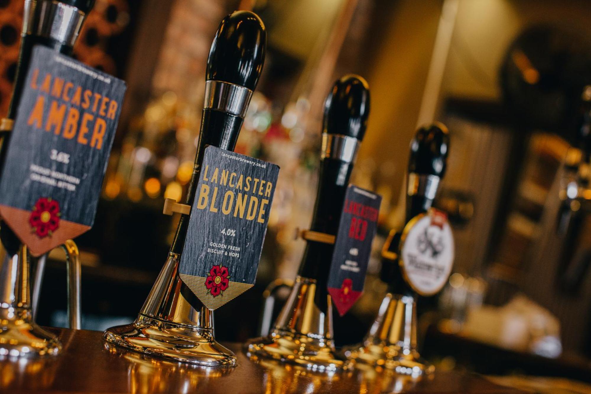 The Duke Of Edinburgh Hotel & Bar Barrow-in-Furness Exteriér fotografie