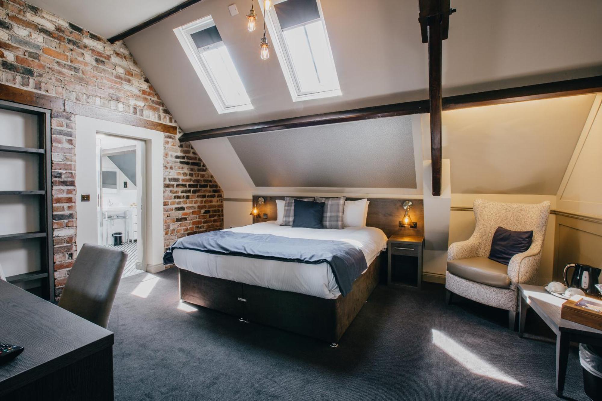 The Duke Of Edinburgh Hotel & Bar Barrow-in-Furness Exteriér fotografie