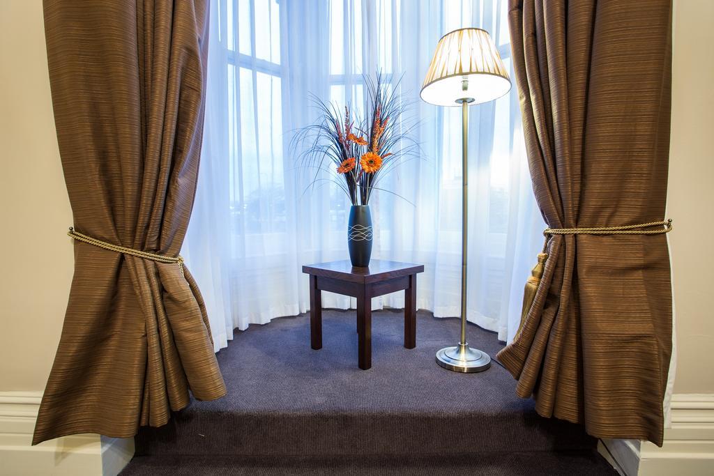 The Duke Of Edinburgh Hotel & Bar Barrow-in-Furness Exteriér fotografie