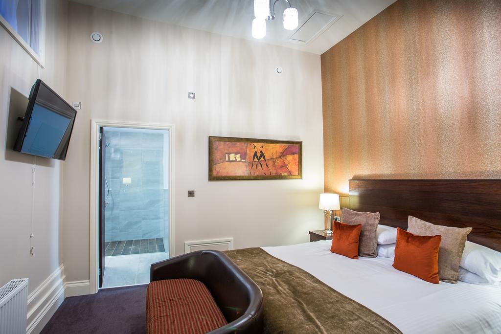 The Duke Of Edinburgh Hotel & Bar Barrow-in-Furness Exteriér fotografie