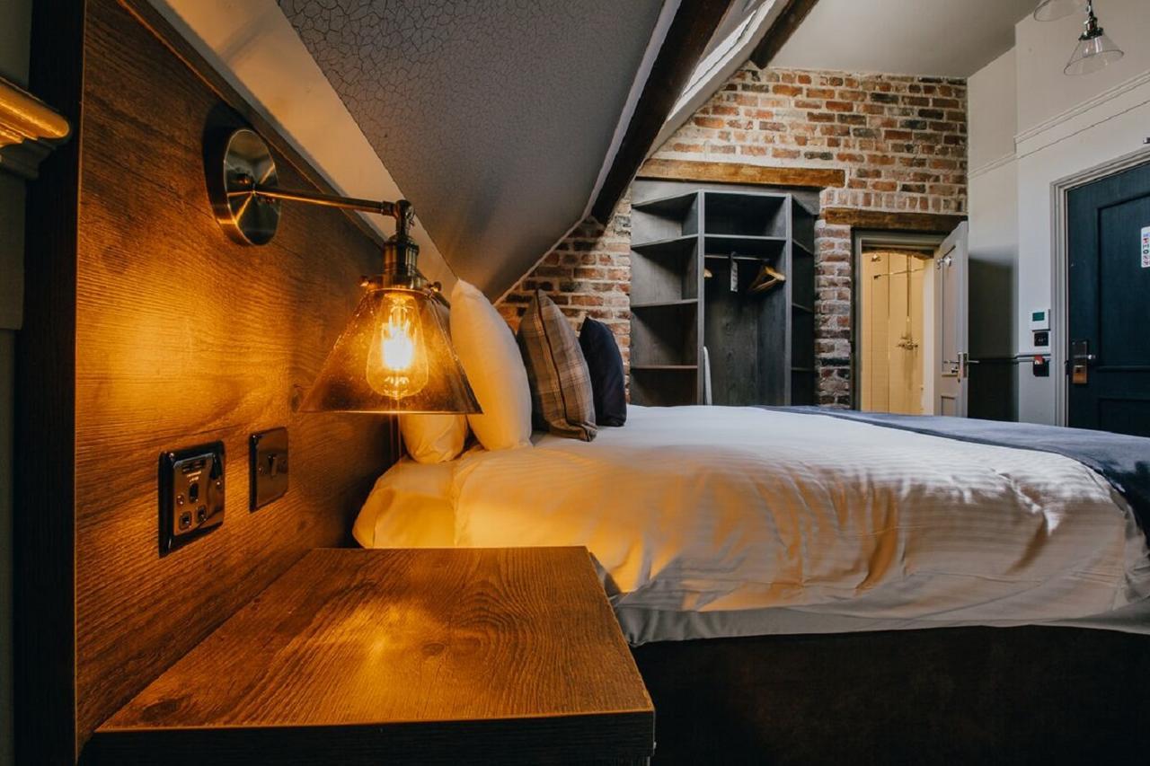 The Duke Of Edinburgh Hotel & Bar Barrow-in-Furness Exteriér fotografie