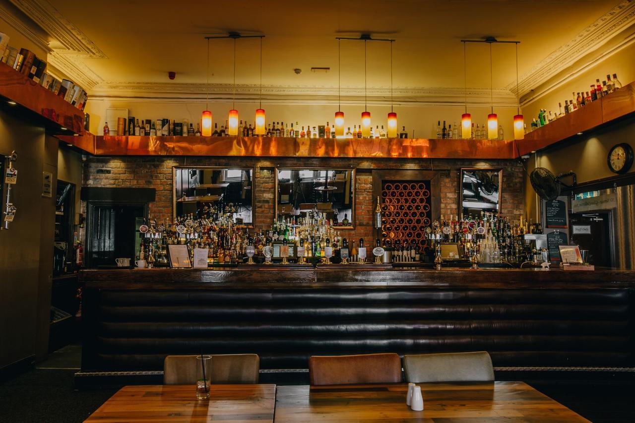 The Duke Of Edinburgh Hotel & Bar Barrow-in-Furness Exteriér fotografie