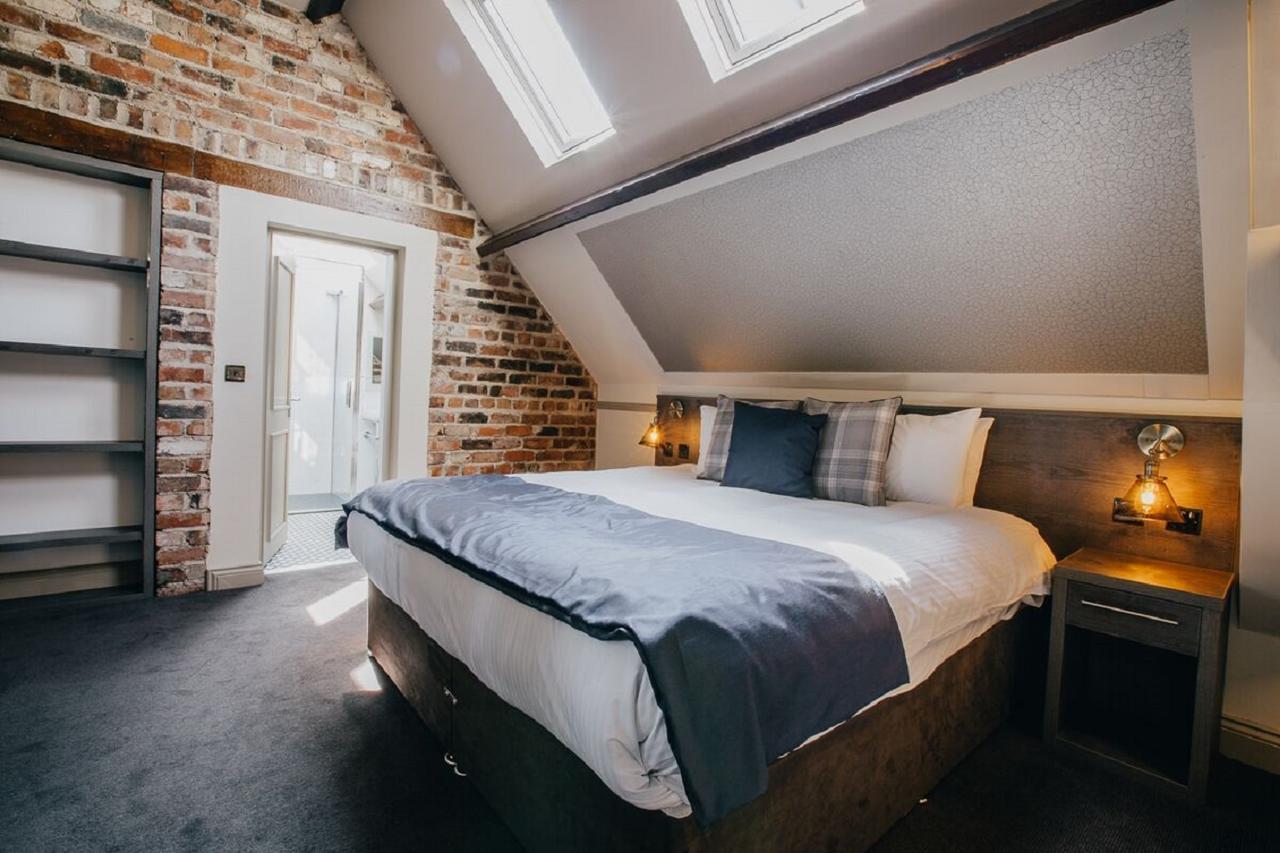 The Duke Of Edinburgh Hotel & Bar Barrow-in-Furness Exteriér fotografie