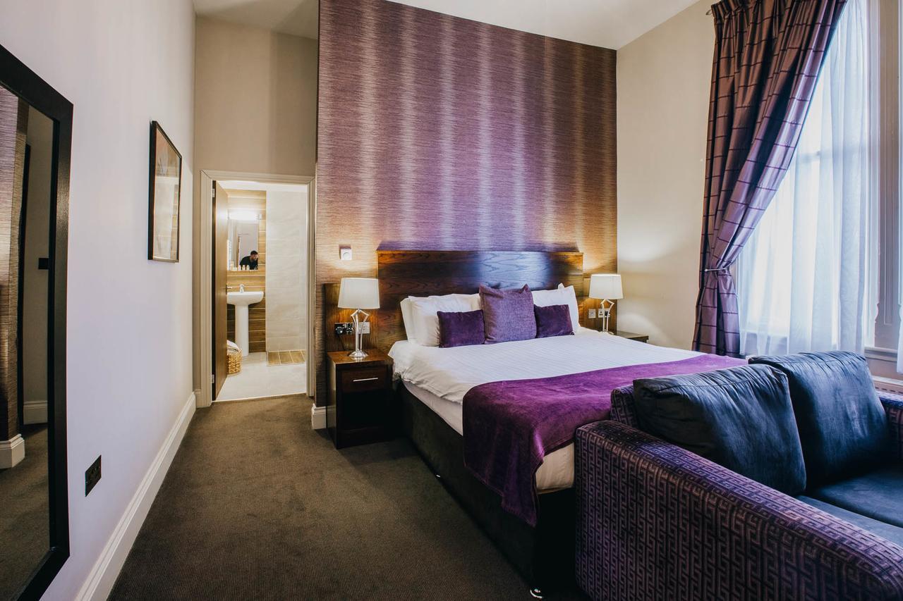 The Duke Of Edinburgh Hotel & Bar Barrow-in-Furness Exteriér fotografie