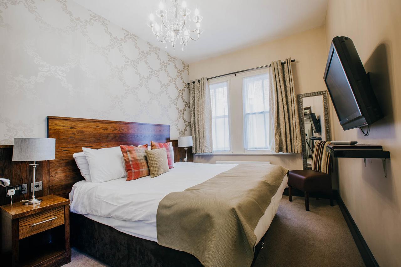 The Duke Of Edinburgh Hotel & Bar Barrow-in-Furness Exteriér fotografie